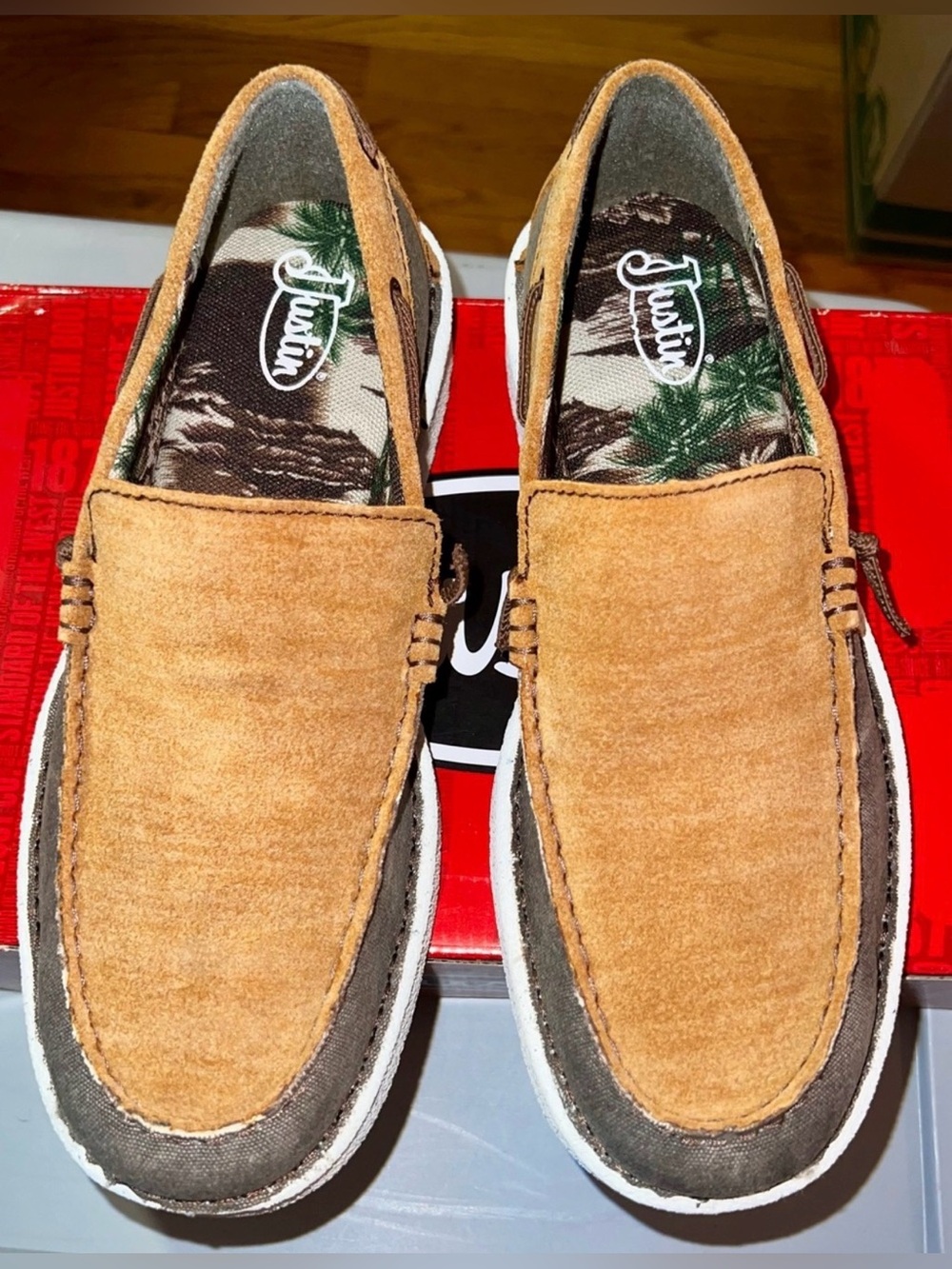 Justin Boots Mens Waker Moc Toe Slip Ons Casual Shoes - Mens 8M/Women’s 10M-NEW